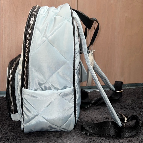 *NWT* Steve Madden Quilted Mini Backpack w/ Detachable Wristlet - Picture 3 of 16